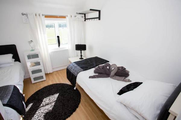 Lincoln Lodge with Private Hot Tub