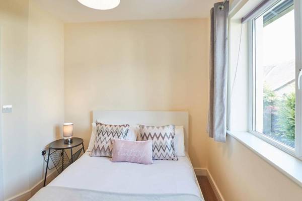 Host & Stay - Farrers View