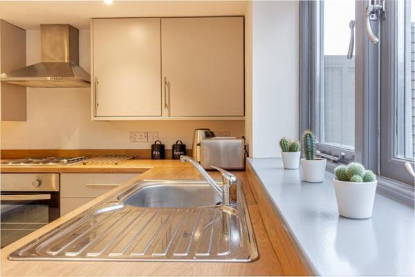 Beautiful 2 Bedroom House in Leominster