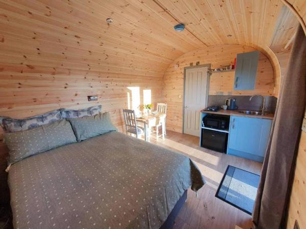 Rowan - Luxury glamping pod Laneast Cornwall
