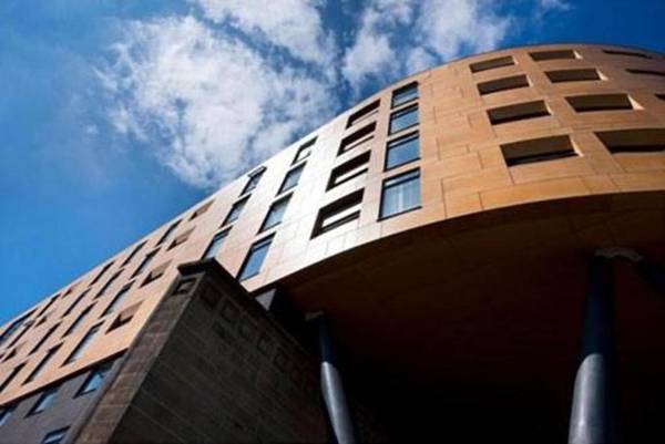 Lancaster City Apartment