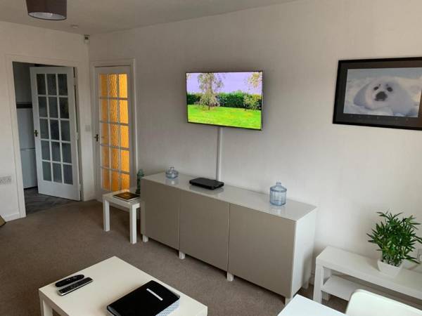 NEW Superb One Bedroom Getaway in Dysart Kirkcaldy