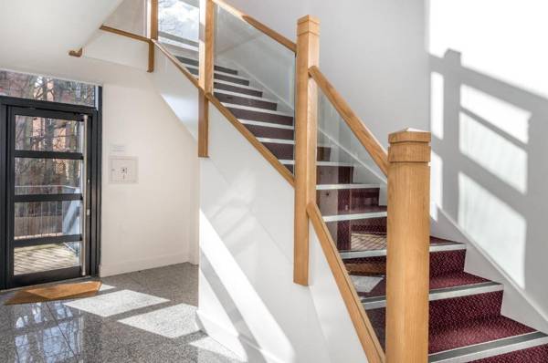 Surbiton Hills Apartment
