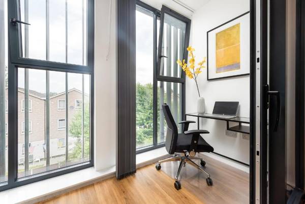 Workspace - Modern Kingston Home close to Hampton Court Palace by UndertheDoormat