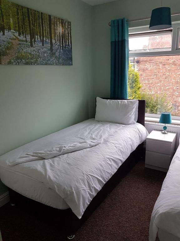 Jo Chanterlands Fairview House