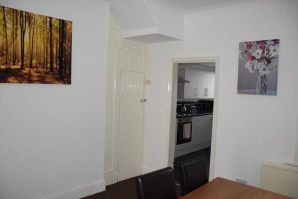 Jo Melrose Fairview House