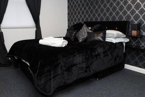 Hullidays - Theatre Side Apartment