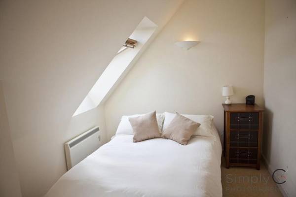 Toothbrush Apartments - Central Ipswich St Peters St