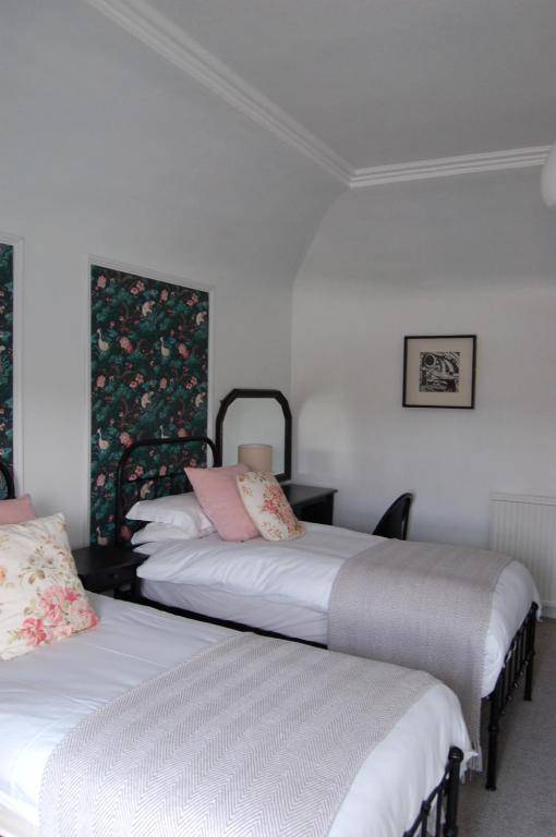 Corbies Rest (formally Riverview)