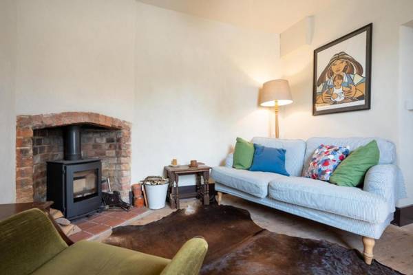 Wonderfully Quirky 3BD Home Amberley West Sussex