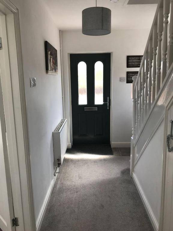 Raven House by RentMyHouse