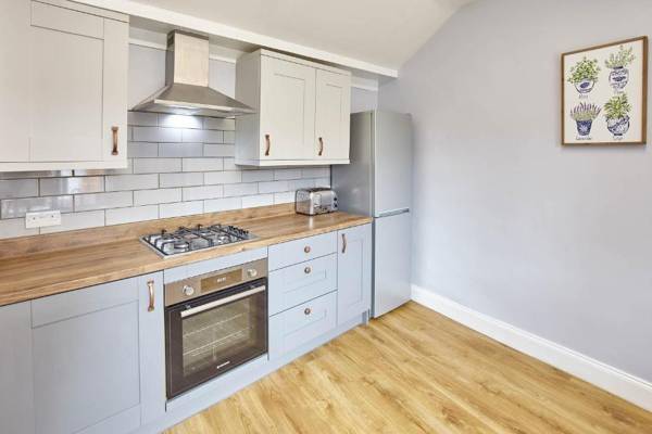 Host & Stay - Buckingham Square