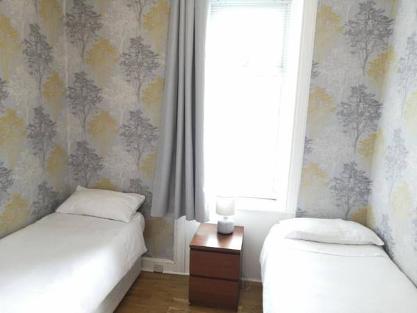 Portum -John St Apartment