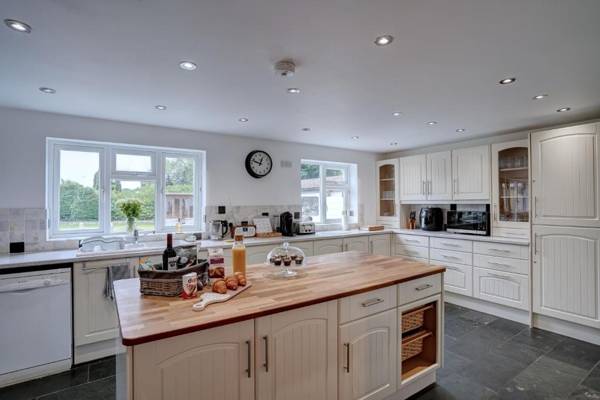 Norfolk Holiday Cottage 4-Bed Luxury Dog friendly