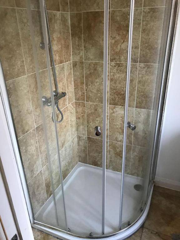 Hatfield Sleepover LOW RATES