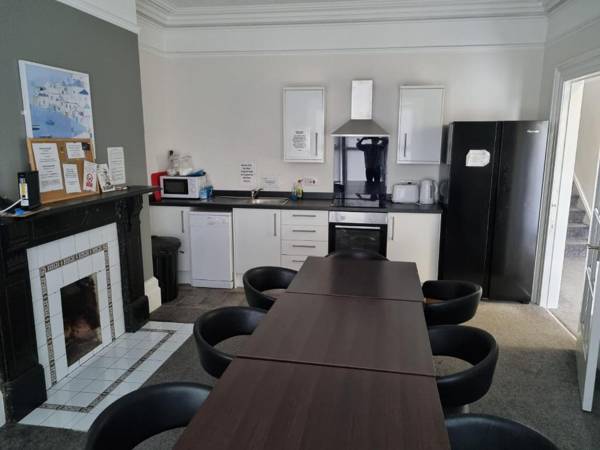 2 The Green exceptional large house sea views loads of bathrooms