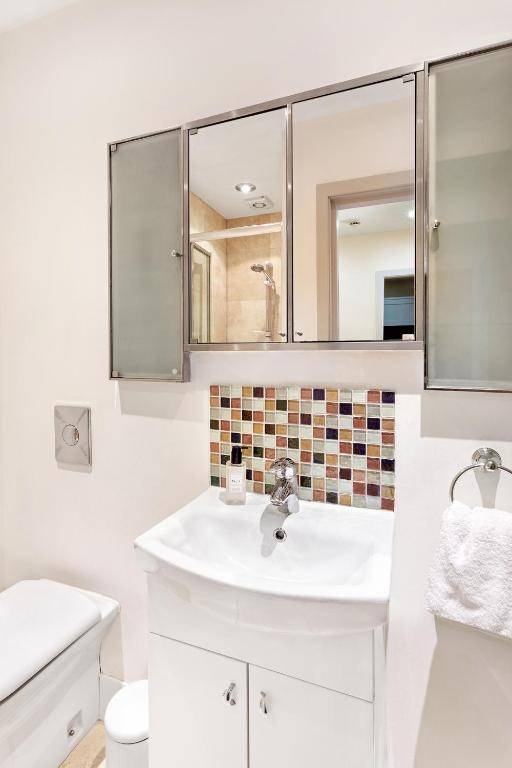 Cheltenham Apartments Harrogate