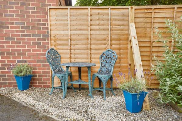 Host & Stay - The Limes