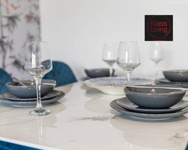 One Bedroom Apartment by Klass Living Serviced Accommodation Hamilton - Back'O'Barns Apartment With WiFi