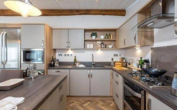 Stewarts Resort Lodge 16