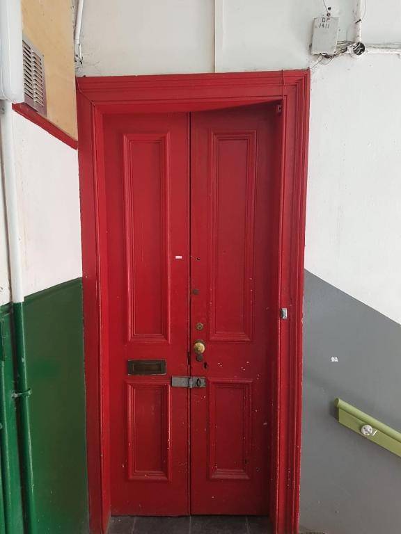 Bentinck Street Ground Floor Apartment