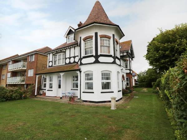 Flat 1 Cambridge Court Frinton-on-Sea