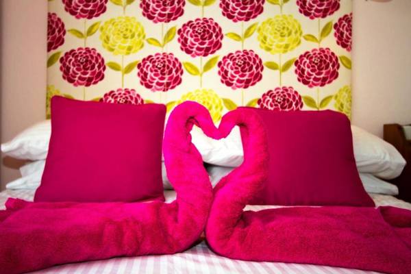 Belmont House Beer - Adults Only - Free Parking