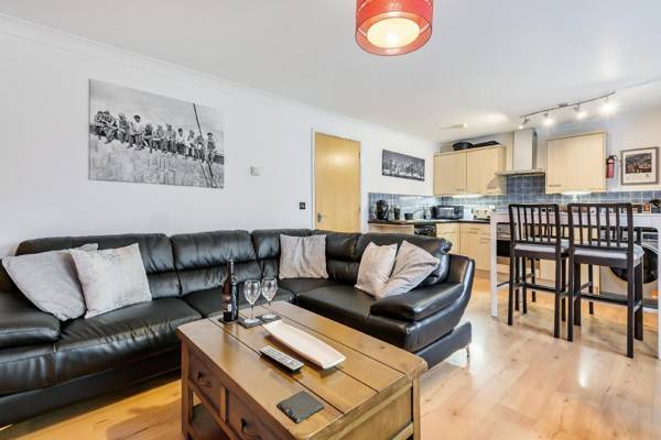 Stylish 2 Bedroom Apartment Exeter Free Parking