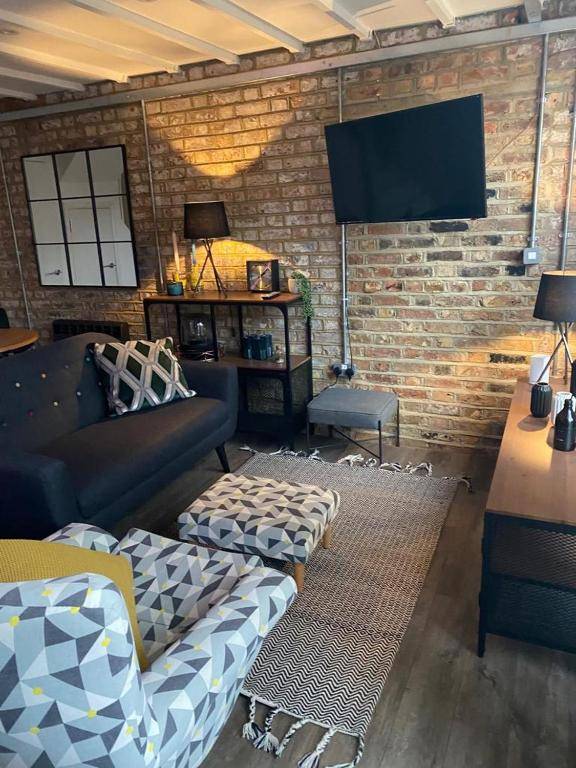 The Old Gin Distillery est 1850