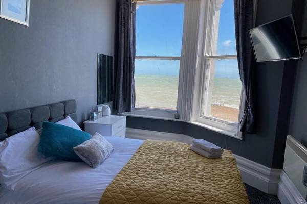 OYO Marine Parade Hotel