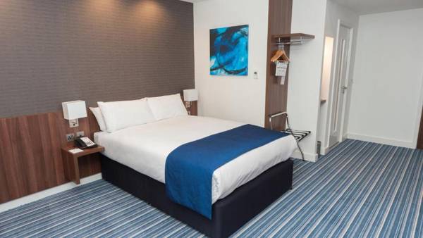 Holiday Inn Express Aberdeen Airport an IHG Hotel