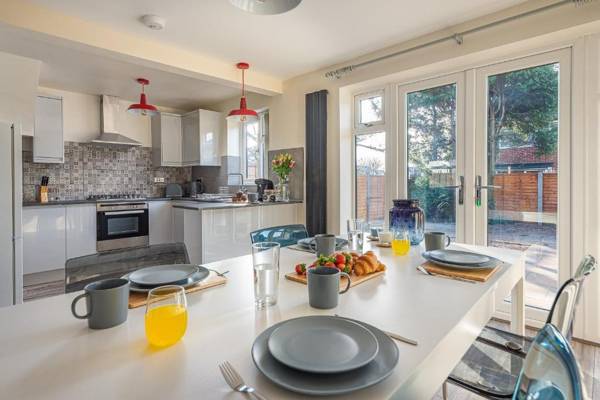 Perfect for CONTRACTORS Dudley