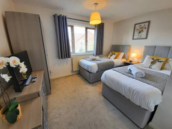 Travel Lettings - Dean House