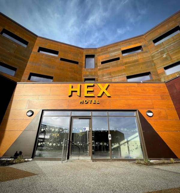 Hex Hotel at Yorkshire Wildlife Park