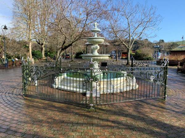 The End House - Cosy and central (Dartmouth)