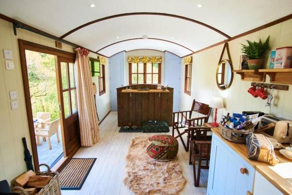 Maple Shepherds Hut