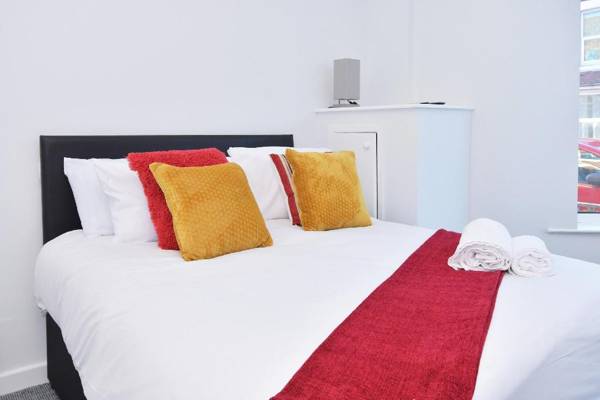 Townhouse @ 272 Walthall Street Crewe