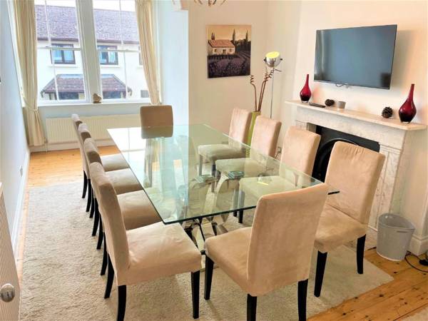 Cliffhanger 18 Castle Road