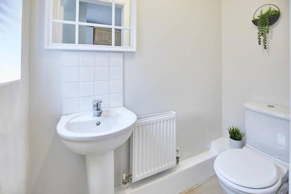 Host & Stay - Aynsley Mews