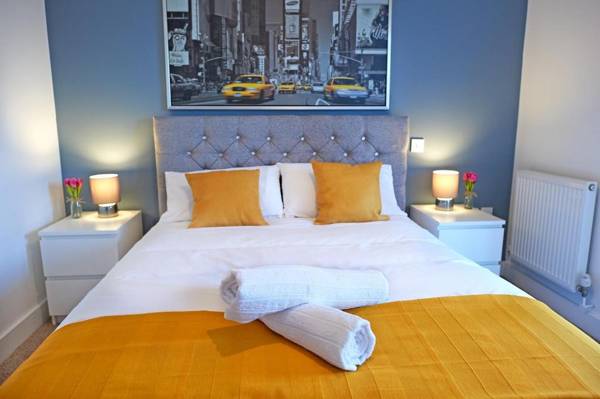 Clarendon Heights - Stylish Two-Bedroom Apartment