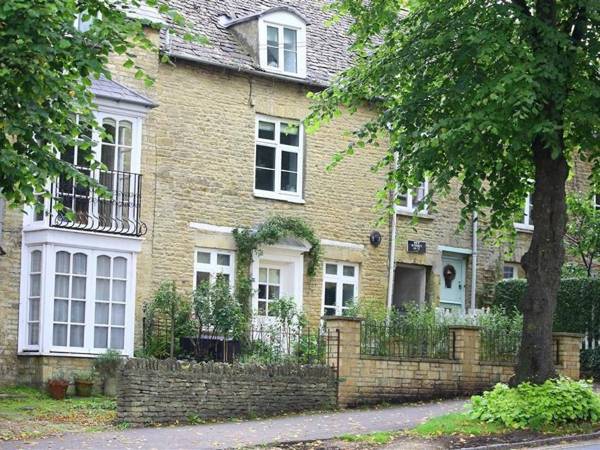 Hare House CHIPPING NORTON