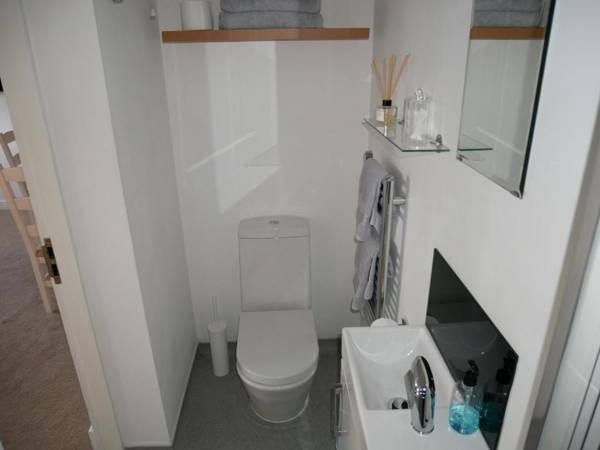 Domus House Studio Apartments