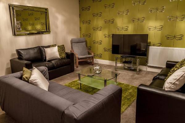 WhiteGates Apartment