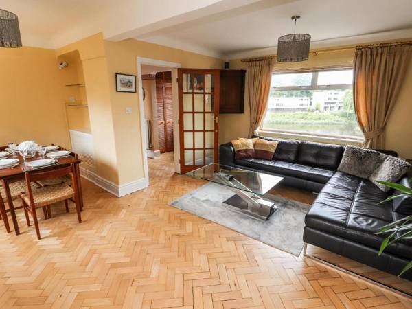 23 City Walls Chester