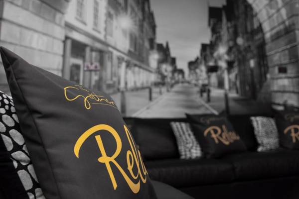 The Tudor House - Sleep Up To 14 City Centre Parking & Optional Hot Tub