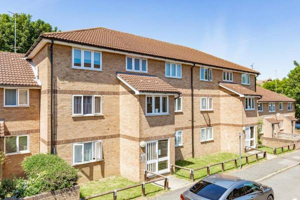 Clarence Suite by Kasar Stays