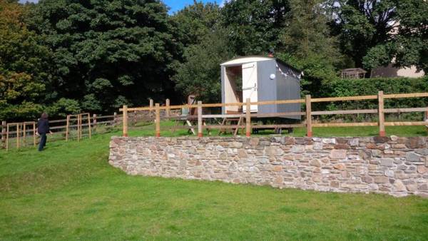 Tunnel Cottages at Blaen-nant-y-Groes Farm