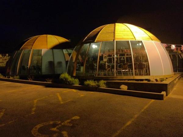 Three Horseshoes Country Inn