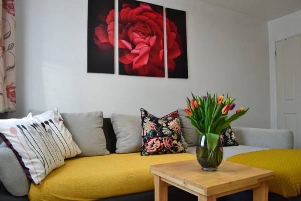 Apartment near Rail StationFREEparkingBus Stop