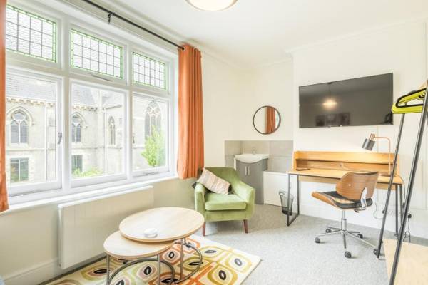 Fabulous Large Apartment for 7 - CENTRAL Cambridge